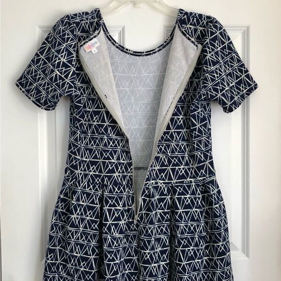 LULA ROE AMELIA DRESS SHORT SLEEVES RETRO WITH GEOMETRIC PRINT SIZE MEDIUM - Picture 8 of 10